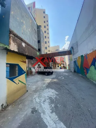 Terreno Comercial à Venda com Galpão, 422m2 Próximo ao Metrô Marechal Deodoro