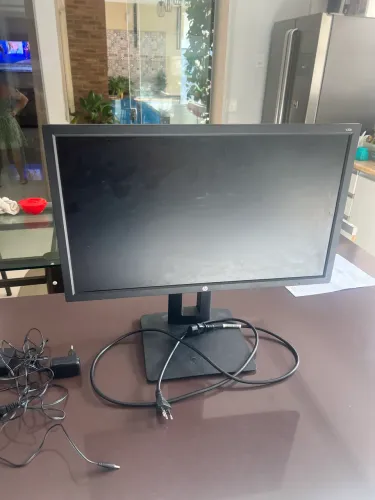Vende-se Monitor
