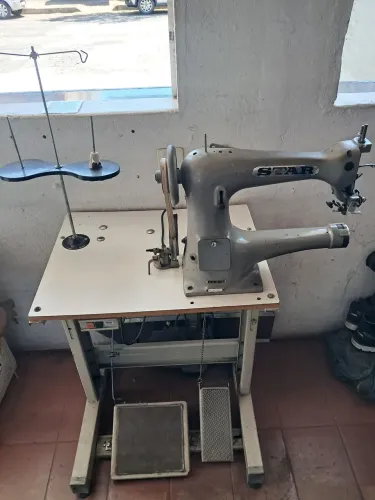 Maquina de costura sapateiro