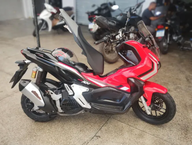 Honda ADV 150 (2021) - Só 7.475km + Kit Brinde!