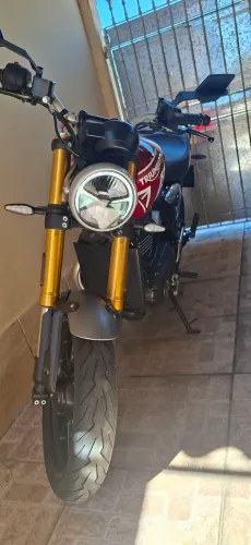 Speed 400 triumph