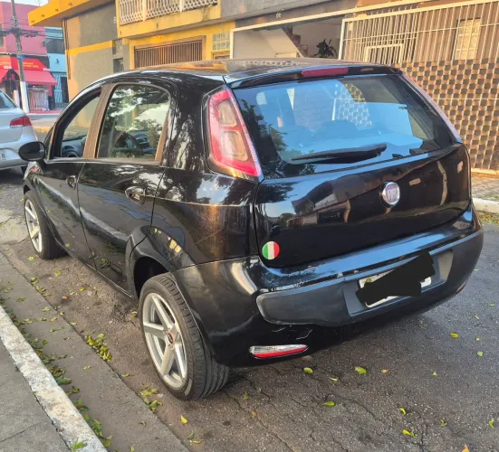 Fiat Punto Attractive 1.4 Fire Flex 8V 5P 2013