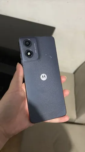 Moto G04, 128gb, 4gb de ram - Seminovo