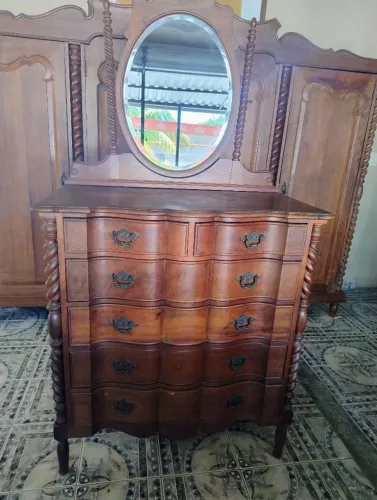 Cômoda com Espelho 