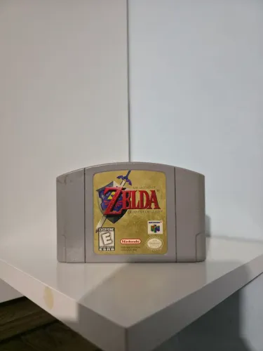ZELDA OCARINA OF TIME - NINTENDO 64