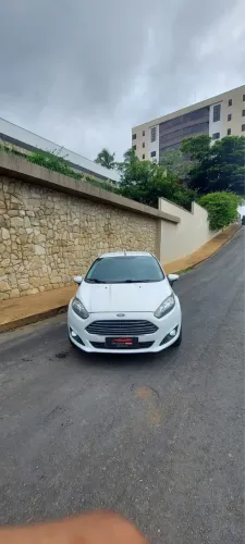 Ford Fiesta SEL 1.0 12V Ecoboost Aut. 5P 2017