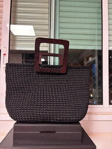 Bolsa artesanal de crochê feita à mão de alta qualidade