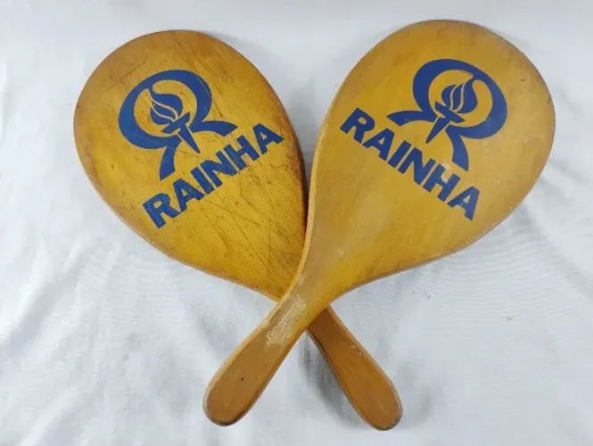 PAR DE RAQUETES DE FRESCOBOL DA MARCA RAINHA, ANOS 80/90