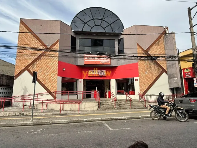 Prédio Comercial em Centro - Santa Isabel