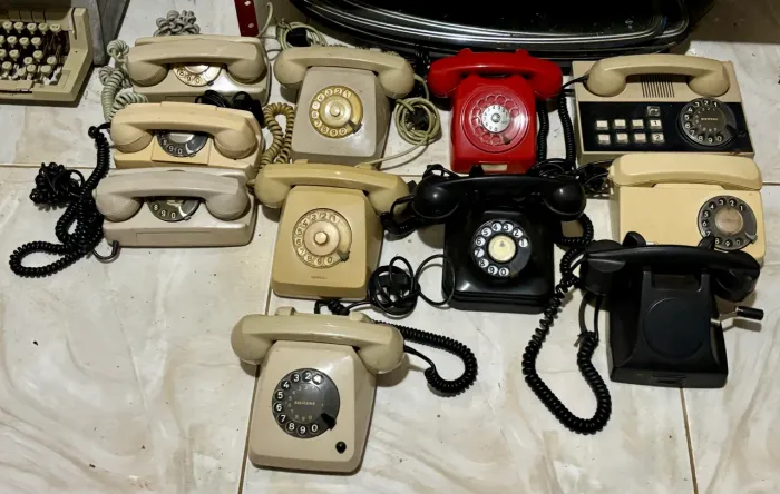 Lote Telefones Antigos Disco e Manivela
