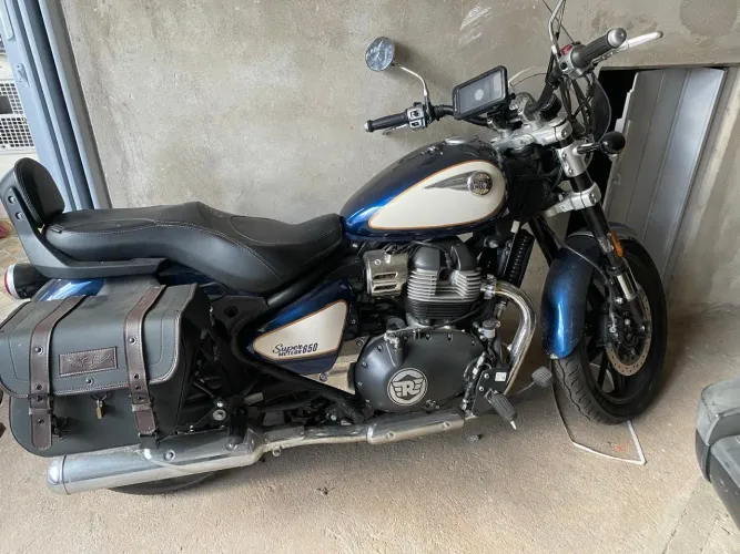 Moto Royal Enfield Super Meteor 650cc 