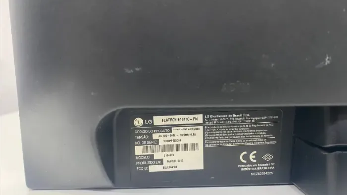MONITOR LG FLATRON E1641C ( ITEM 7)