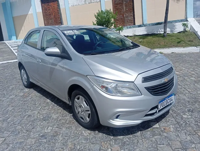 Chevrolet Onix JOY HATCH 1.0 8V FLEX MEC. 4P 2018