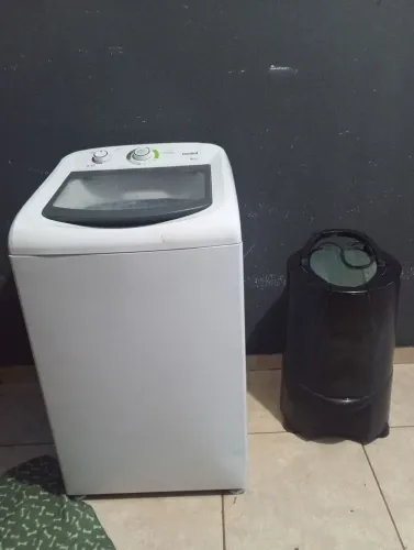 Máquina e centrífuga com defeito