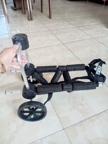 Cadeira 2 Rodas Tamanho P Cachorro Traseira Regulável Deficiente Paraplégico