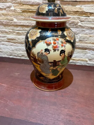 Potiche Oriental Antigo Em Porcelana Japonesa Estilo Satsuma Pintura Rica 30cm
