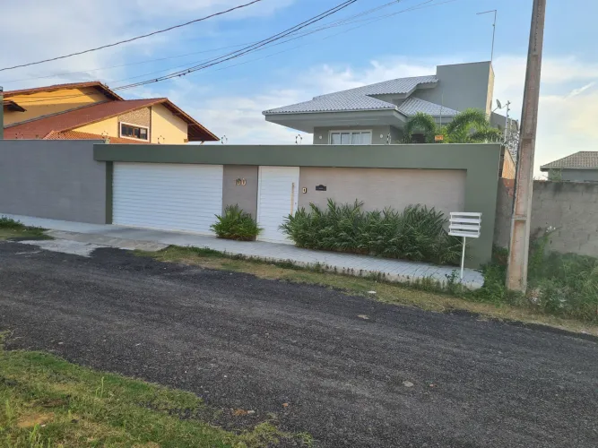 Casa a venda no bairro Lauro Passos 