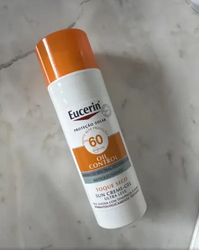 Protetor solar eucerin oil control