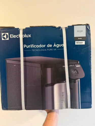 Purificador Electrolux Pure 4x Água Gelada, Fria e Natural com Painel Touch