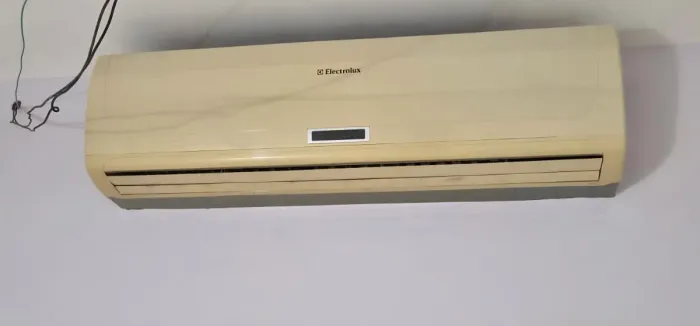 ? VENDO Ar-Condicionado 24.000 BTUs
