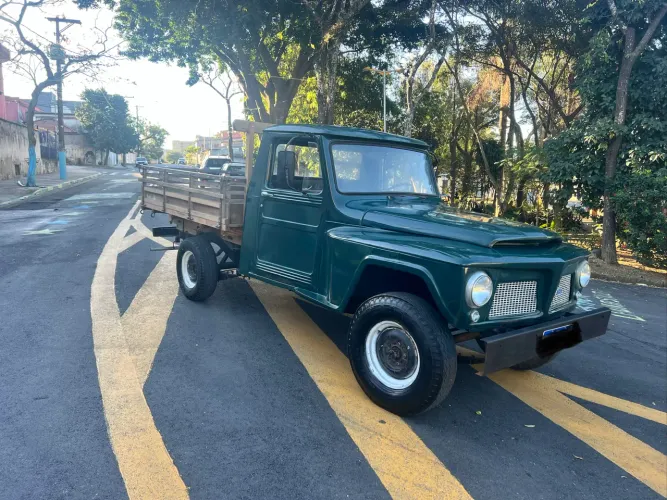 Ford F-75 4X4 2.3 1975