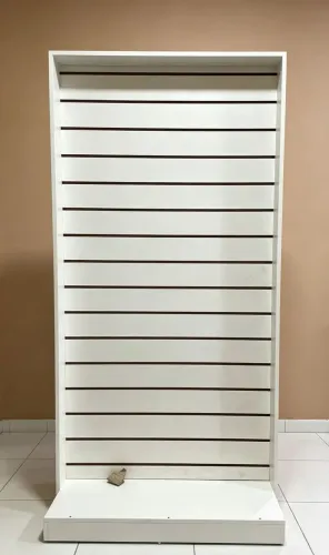 Expositor Canaletado em mdf