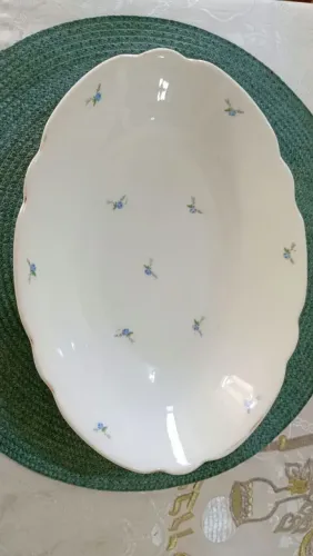 Jogo de pratos em porcelana com 1 tigela
