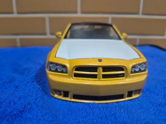 Miniatura Dodge Charger R/T, 2006