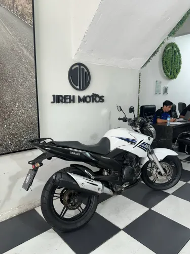 YAMAHA FAZER 250 2014