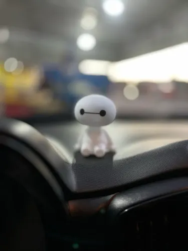 Baymax! Big hero balança a cabeça