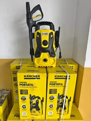 Lavadora de Alta Pressão Lava Jato 1500psi Motor 1400w C/ Shampoozeira - Karcher