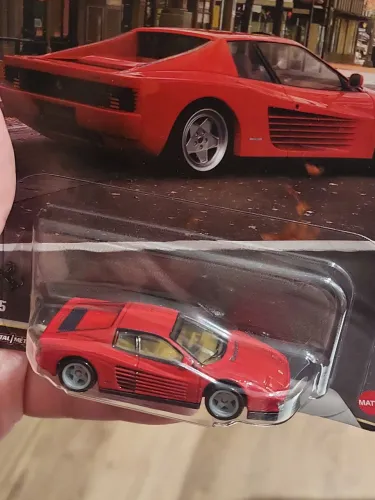 Hot Wheels Ferrari Testarossa premium