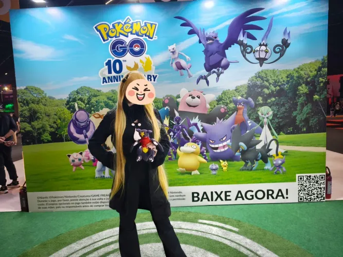 Cosplay Cynthia Pokemon Casaco + Peruca + Presilhas