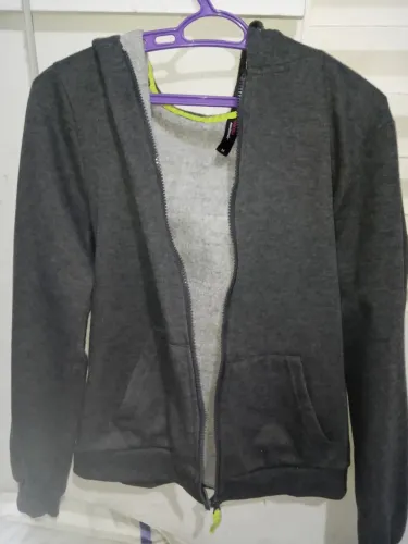 Casaco de zíper cinza tamanho m