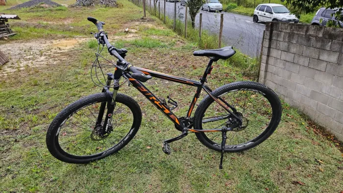 Mountain bike First Shelby 