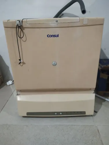 Máquina de lavar louça com defeito 