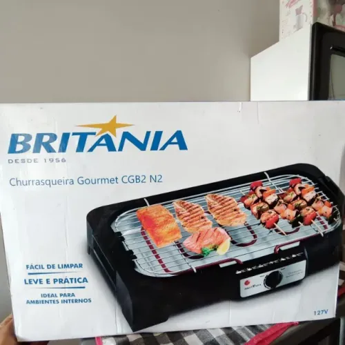 Churrasqueira Elétrica Britânia Gourmet CGB2 N2 - 127V