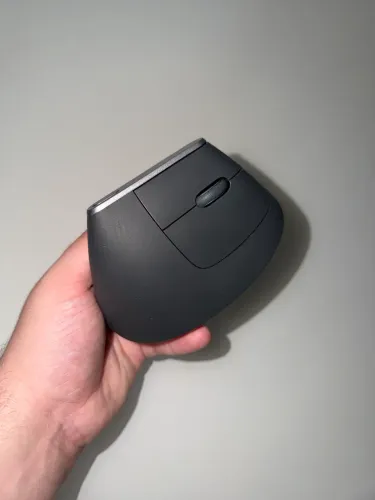 Vendo Mouse Logitech MX Vertical