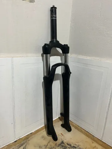 Suntour XCM30 Aro 29 - 