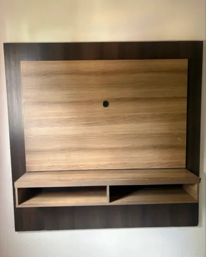 Painel Home Suspenso Amadeirado para Quarto ou Sala - Semi-novo