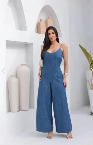 Macacão jeans feminino