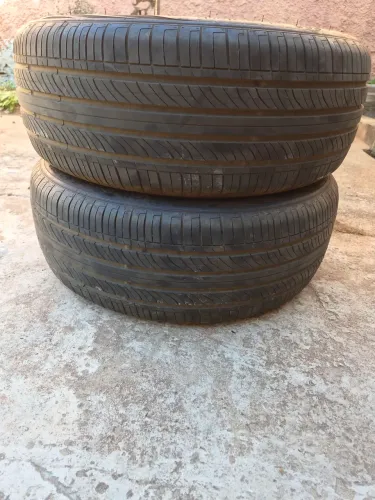 02 Pneus Giti 215/55R17