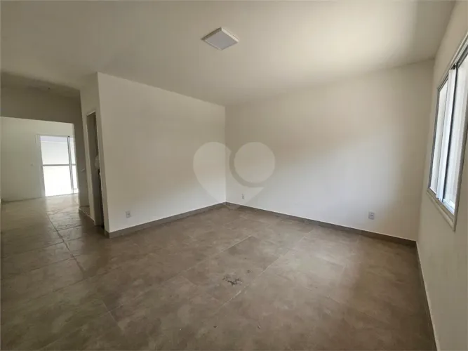 Casa à venda com 2 quartos em Jardim Pinheiros, São Paulo