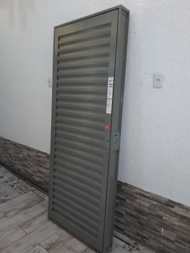 Porta laminada