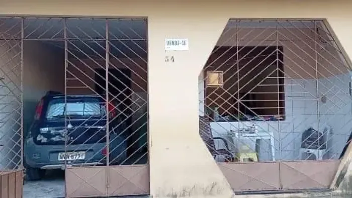 Vendo!!! Casa em ótimo estado.