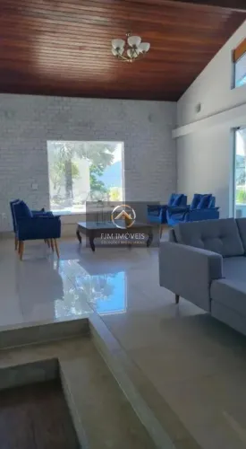 Casa à Venda em Engenho do Mato, Niterói - 5 Dormitórios