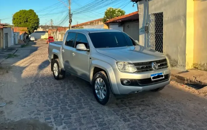 Volkswagen Amarok High.cd 2.0 16V TDI 4X4 Dies. AUT 2013