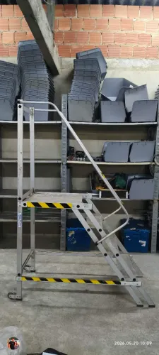 Escada plataforma de alumínio 