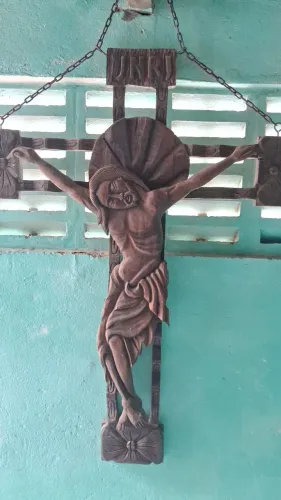 Cristo de de madeira IPE e imburana de parede