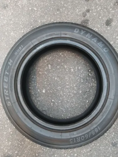 2 pneus Dynamo 185/60R15
